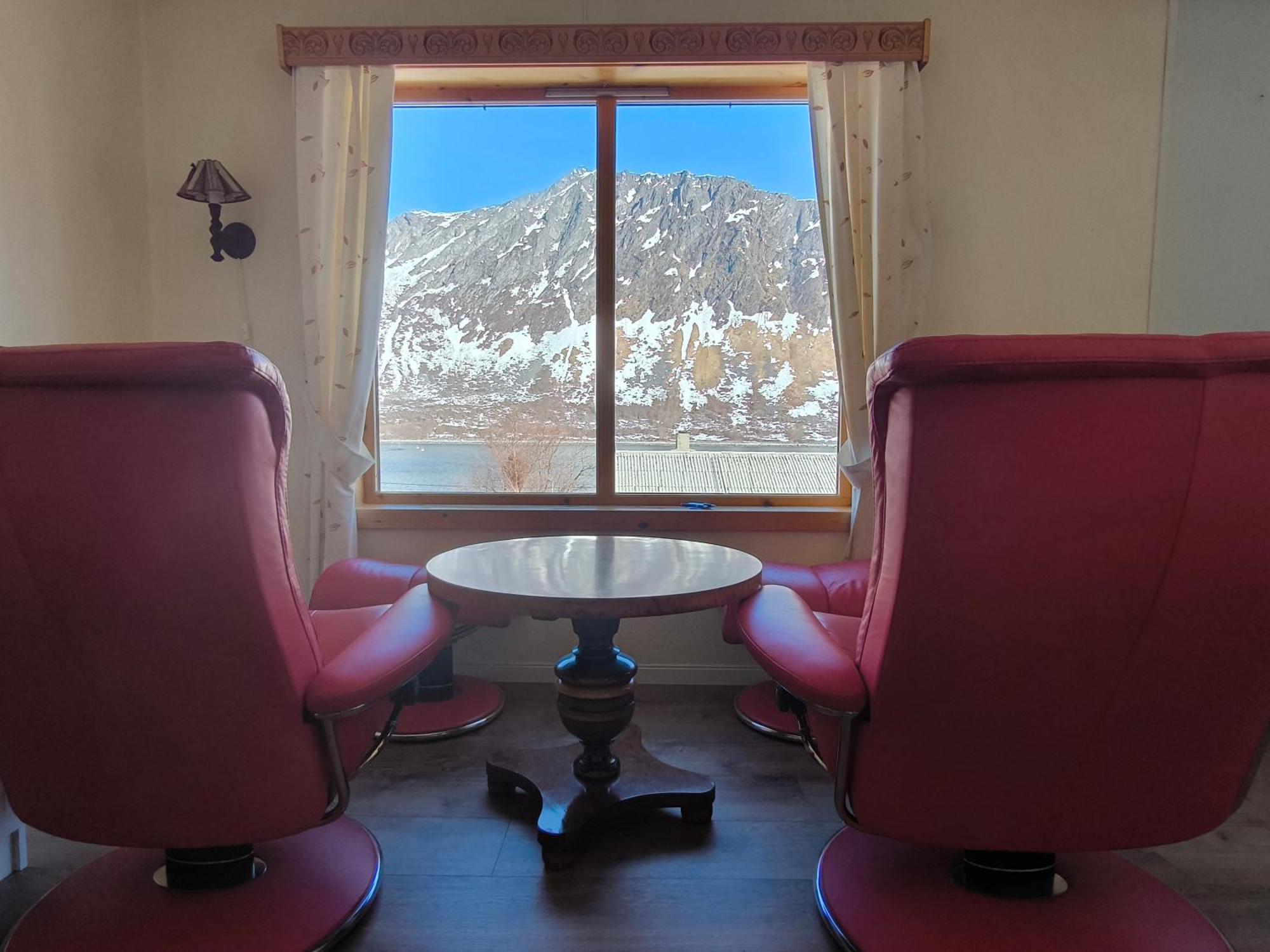 Hus Gryllefjord Villa Bagian luar foto